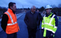 Transports collectifs : Albert Solia visite un site d’Egis à Guyancourt