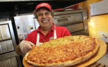 Canada: un couple débourse 140 dollars pour une pizza de rêve devant le Super Bowl