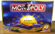 Pour ses 80 ans, le Monopoly change ses billets pour quelques vrais euros