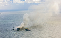 L'incendie sur le cargo au large des Pays-Bas pourrait durer plusieurs jours