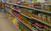 Indice des prix en baisse, mais prix de l'alimentation en hausse