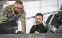 Ukraine: Zelensky se félicite de la livraison promise de 61 avions F-16