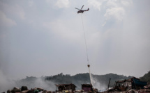 Indonésie: vaste incendie dans une décharge de l'île de Java