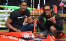 Relais V1 en NZ - Takapuna Beach cup : Steeve Teihotaata et Georges Cronsteadt devant 50 teams néozélandais.