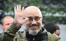 Zelensky remplace son ministre de la Défense, nouvelle attaque de drones russes sur le Danube