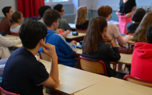 Pénurie d'enseignants: "il manque un prof dans près de la moitié" des collèges et lycées, selon le Snes-FSU