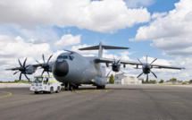 Escale technique à Tahiti de l’avion de transport militaire A400M.