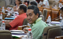 Session extraordinaire : Marcel Tuihani fait un discours politique au nom du Tahoera'a