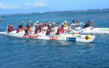Le Team Air Tahiti Va'a en démonstration à la Arenui Race