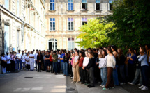Attaque à Arras: journée d'hommages, minute de silence