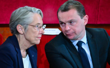 Le gouvernement réunit syndicats et patronat pour que "le travail paye mieux"