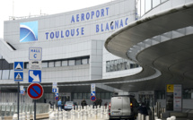 Nouvelles alertes à la bombe dans 18 aéroports, 10 évacués