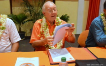 Gaston Flosse développe son idée de Pays associé avec la France