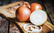 Des oignons qui ne tirent pas les larmes et font même rire