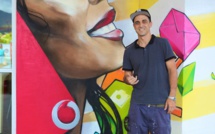 Vodafone propose aux artistes polynésiens d’exposer gratuitement dans ses boutiques.