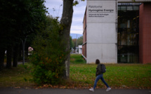 Hydrogène naturel: premières recherches autorisées en France, dans le Sud-Ouest