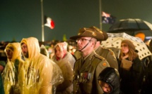 Des milliers de personnes célèbrent l'héroïsme des soldats tombés à Gallipoli