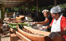 Au cœur des cuisines marquisiennes durant le Matavaa