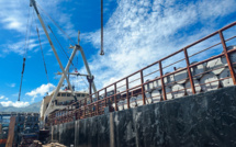 Le Nuku Hau appareille avec moitié moins d'essence