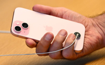 Apple s'ouvre à la concurrence, l'UE salue l'impact de ses nouvelles règles