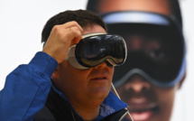 Le casque de réalité virtuelle d'Apple à 3.500 dollars arrive dans les magasins américains
