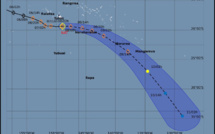 La Dépression Tropicale Modérée NAT se dirige vers l'Est