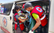 Philippines: une enfant sauvée près de 60 heures après un glissement de terrain
