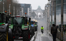 Tracteurs en force à Bruxelles, les 27 prêts à réviser la PAC