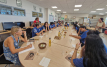 Des lycéens de Bora Bora explorent l’univers du parfum