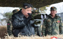 Le dirigeant nord-coréen supervise des exercices d'artillerie près de la frontière