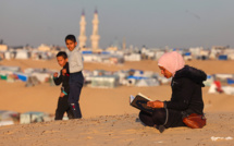 Premier jour de ramadan à Gaza, sous les bombardements israéliens