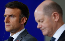 A Berlin, Macron et Scholz se disent "unis" sur l'Ukraine après de vives tensions