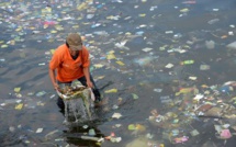 Japon: un barrage en mer géant pour piéger les déchets