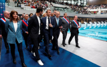 Macron inaugure le centre aquatique avant une "revue de chantier" à 100 jours des JO