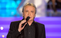 Sardou bientôt décoré par Macron, tollé chez les féministes