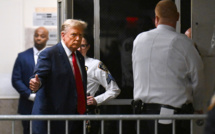 Trump dénonce une "attaque contre l'Amérique" au premier jour de son procès historique