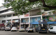 Hurley, Vans, RVCA... la concurrence déloyale de revendeurs de surfwear sur Facebook