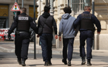 Béziers instaure un couvre-feu pour les moins de 13 ans, Nice promet de faire de même