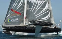 L'Hydroptère d'Alain Thébault est arrivé à Hawaï sans battre de record