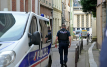 Rouen: un homme armé qui a mis le feu à une synagogue abattu par la police