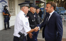 Macron promet de ne pas passer "en force" sur la loi électorale en Nouvelle-Calédonie