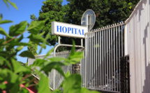 A Mayotte, un hôpital "au bord de la rupture"