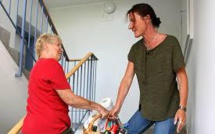 Si proche, si loin: quand internet ouvre la porte du voisin