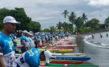 Revi et Ilhona au sommet du va’a V1