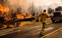 USA: une vingtaine d'incendies toujours incontrôlables en Californie