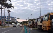 Rassemblement de camions à Nouméa en faveur de l’exportation de nickel vers la Chine