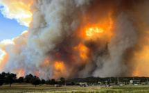 Deux incendies forcent l'évacuation de milliers de personnes au Nouveau-Mexique