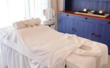 Le cambrioleur d'un institut de beauté retrouvé endormi, ivre et en caleçon