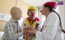 Argentine: une loi oblige des hôpitaux à embaucher des clowns