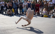 Un festival de nudité dans le bastion de l'horlogerie suisse